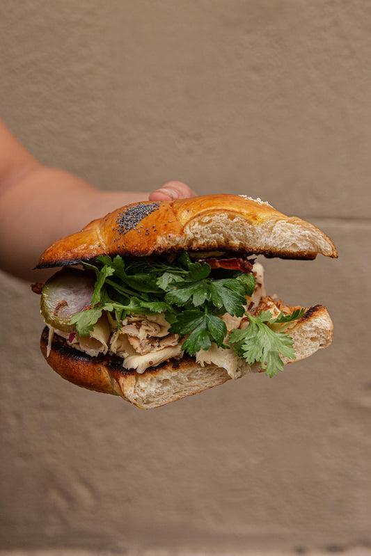 Pastrami Chicken club halla