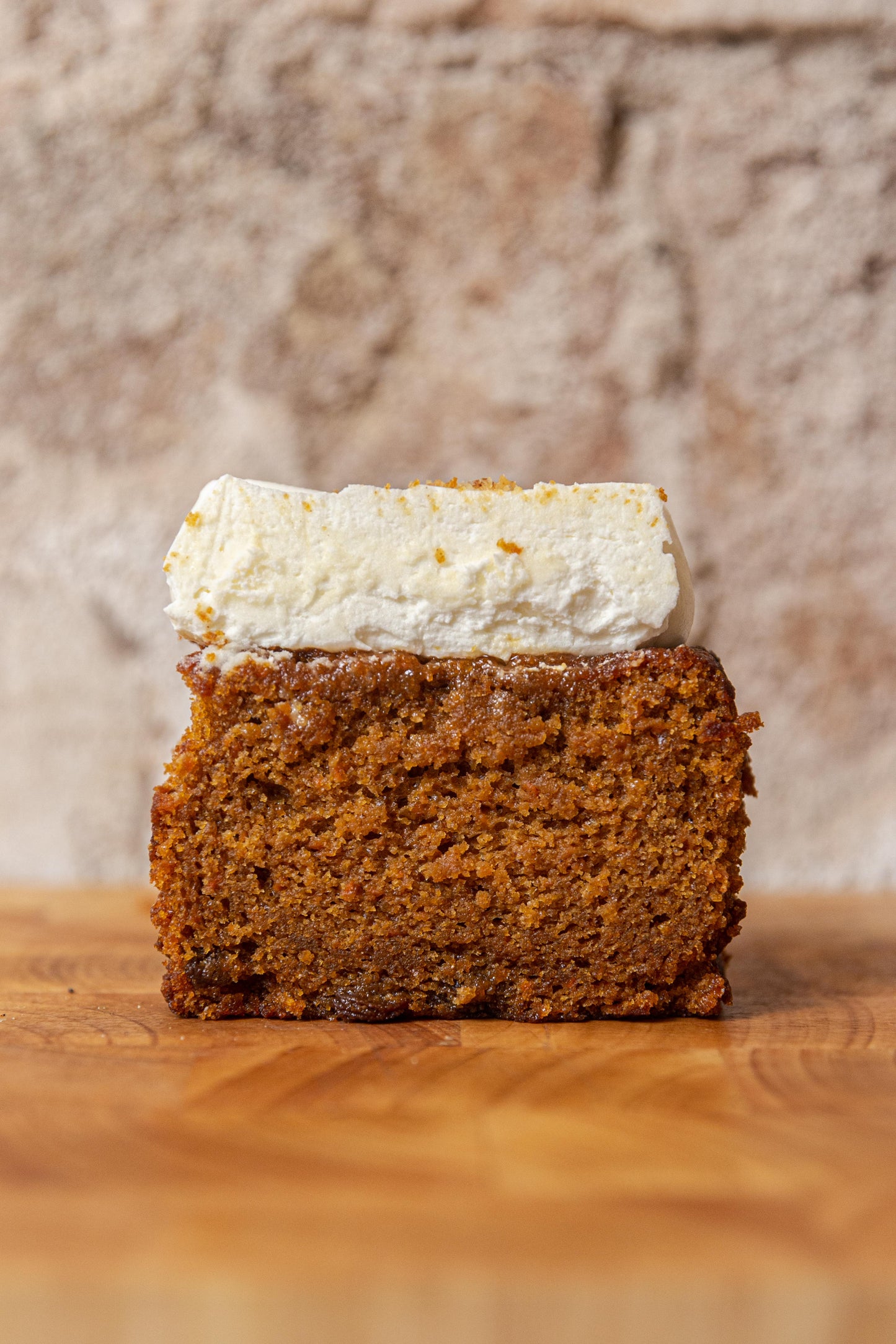 Pastel entero de carrot cake
