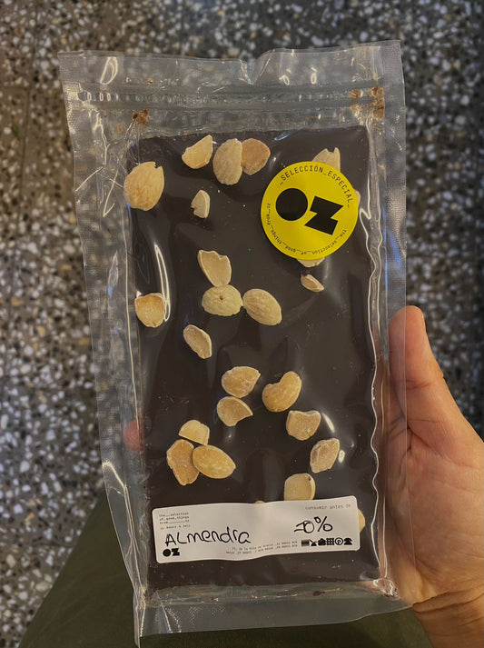 Tableta de chocolate negro Oz Almendra