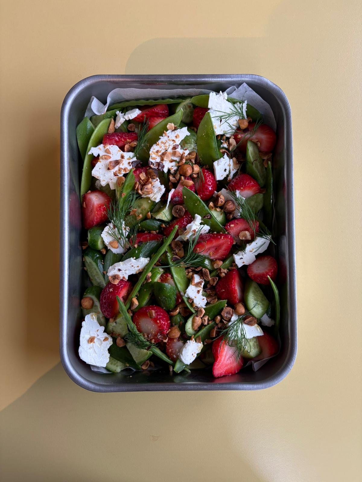 Ensalada de fresas y pepino